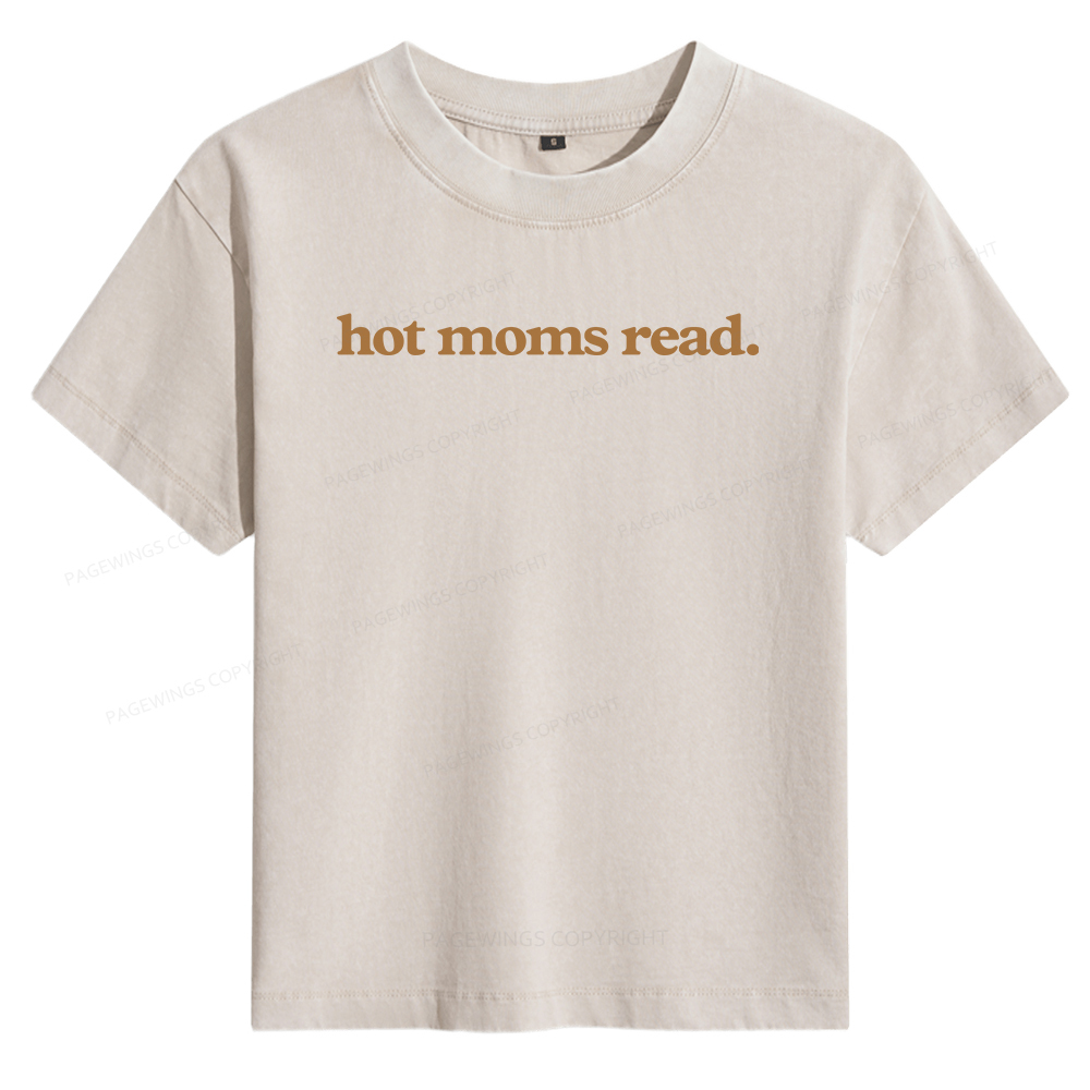 Pagewings Hot Moms Read Women's Washed T-shirt