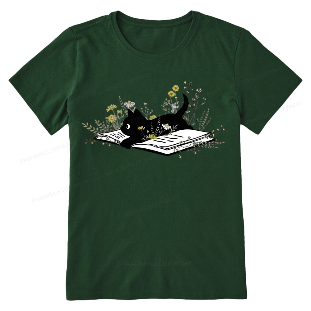 Pagewings Cute Book Cat Unisex Classic T-shirt