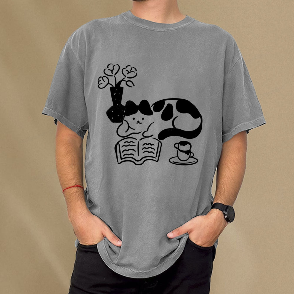 Pagewings The Cat Who Loves Reading Unisex Washed T-shirt