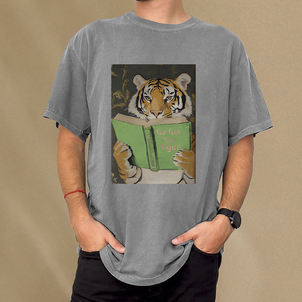 Pagewings Motivational Tiger Reading Unisex Washed T-shirt