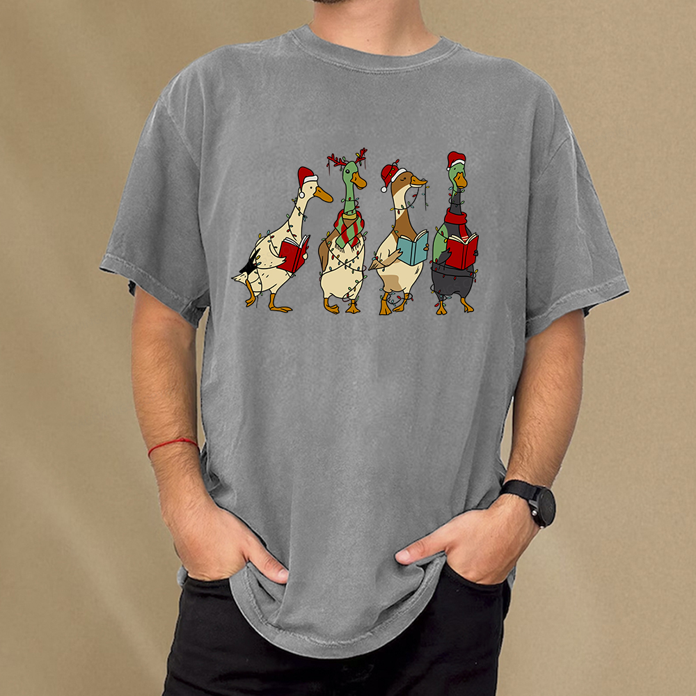 Pagewings Christmas Ducks Reading Unisex Washed T-shirt