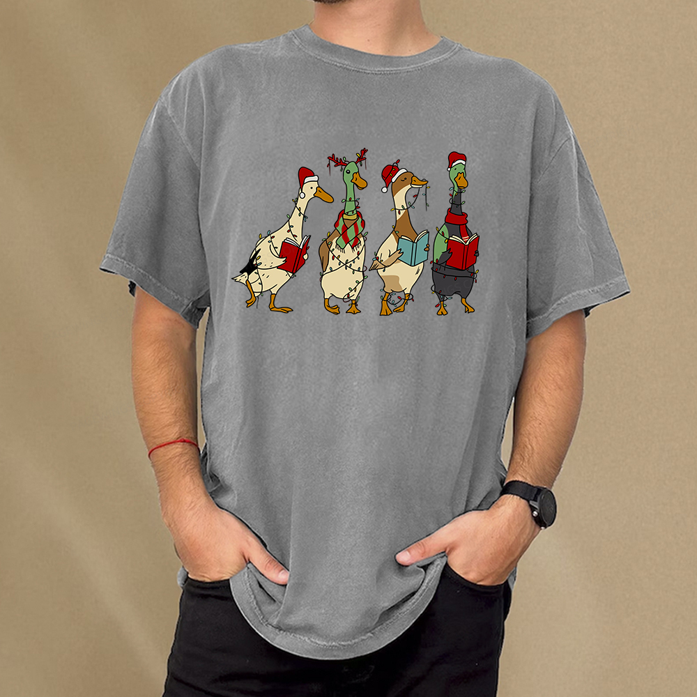 Pagewings Christmas Ducks Reading Unisex Washed T-shirt