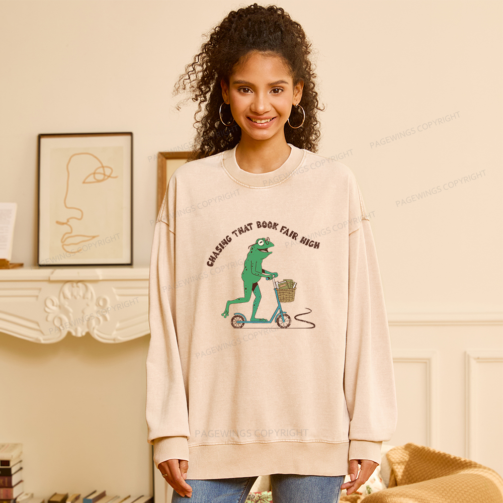 Pagewings Chasing That Book Fair High Unisex Washed Sweatshirt