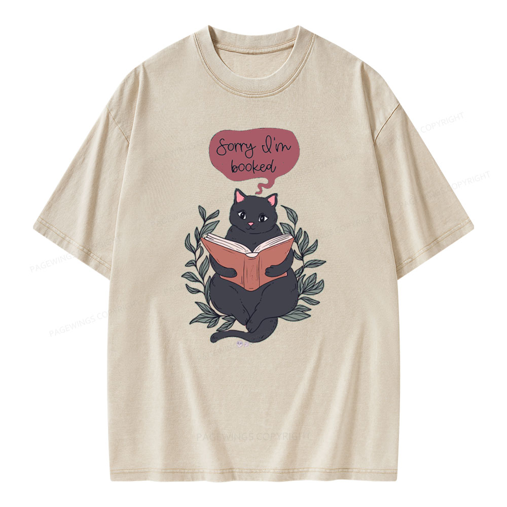 Pagewings Cats love reading books Unisex Washed T-shirt