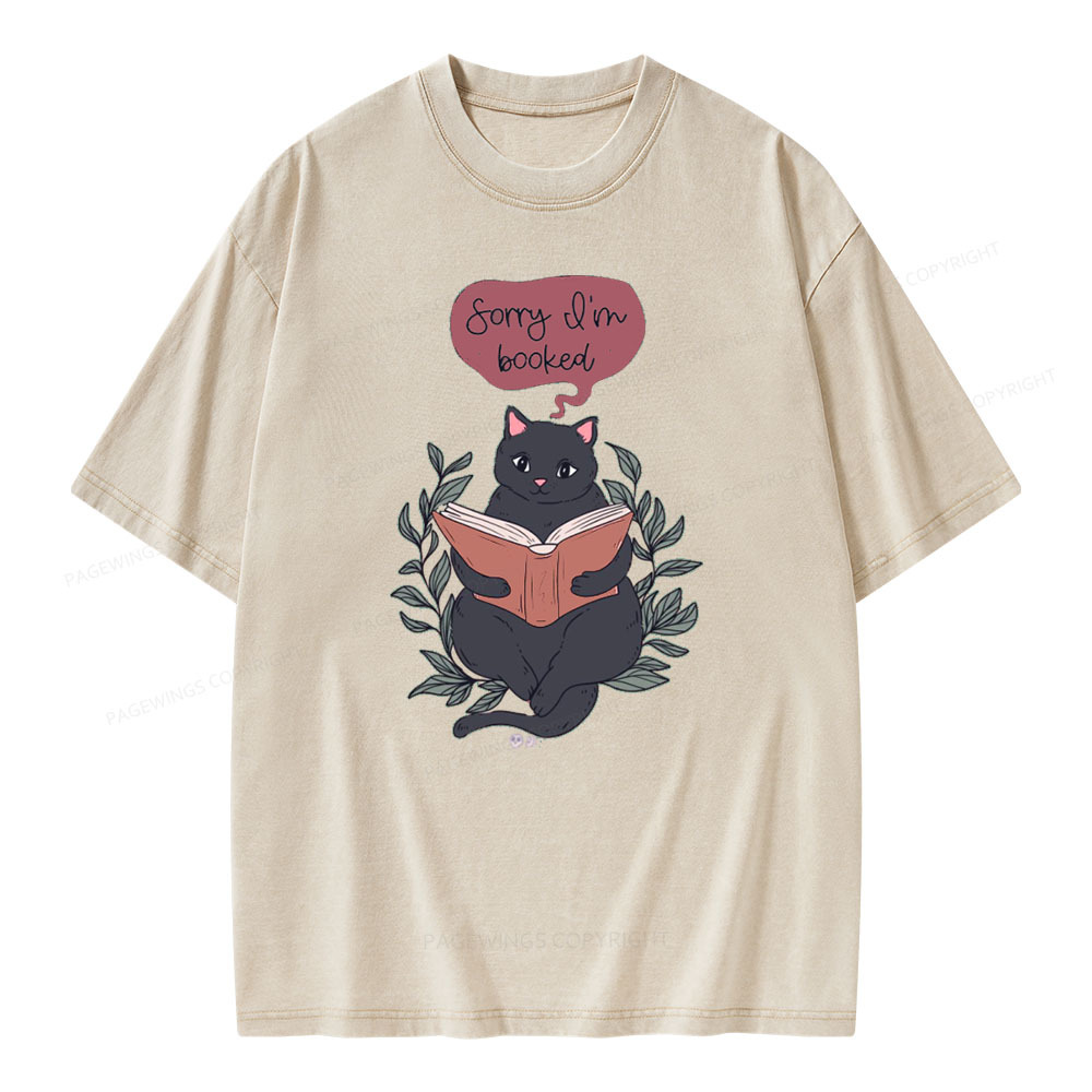 Pagewings Cats love reading books Unisex Washed T-shirt