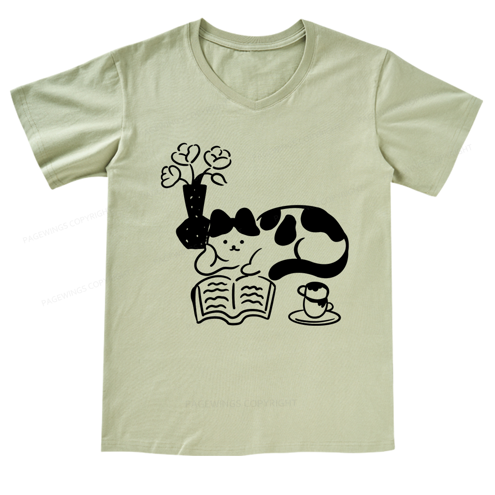 Pagewings The Cat Who Loves Reading V-neck T-shirt