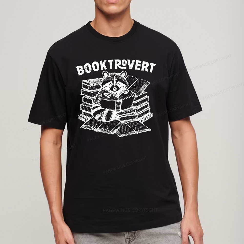 Pagewings A Raccoon Reading Seriously Unisex Classic T-shirt