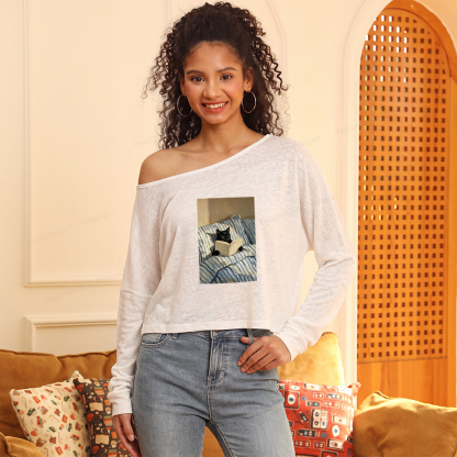 Pagewings Black Cat Reading in Bed Slouchy Long Sleeve Off Shoulder T-shirt