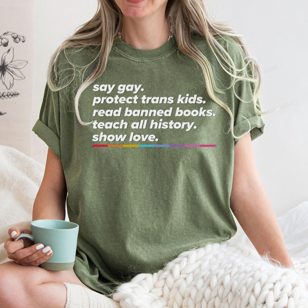 Pagewings Read Banned Books Unisex Washed T-shirt