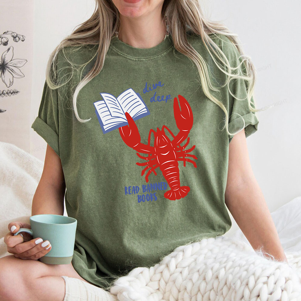 Pagewings Read Banned Books Unisex Washed T-shirt