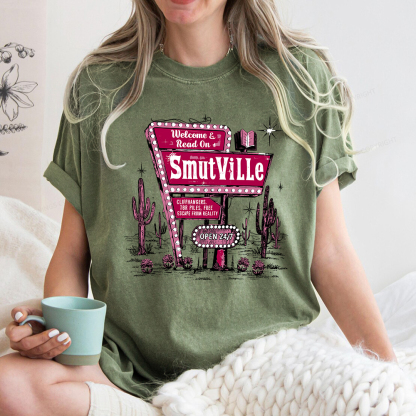 Pagewings Welcome To Smutville Unisex Washed T-shirt