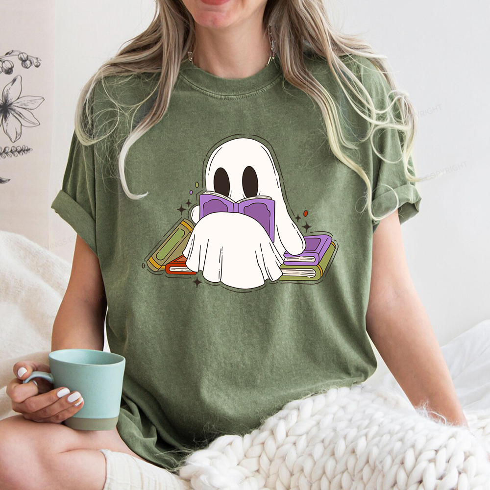 Pagewings Halloween A Ghost Reads Books Every Day Unisex Washed T-shirt