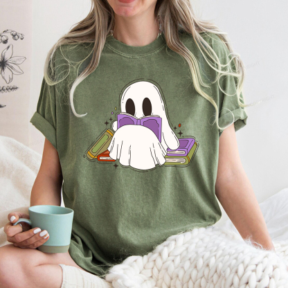 Pagewings Halloween A Ghost Reads Books Every Day Unisex Washed T-shirt