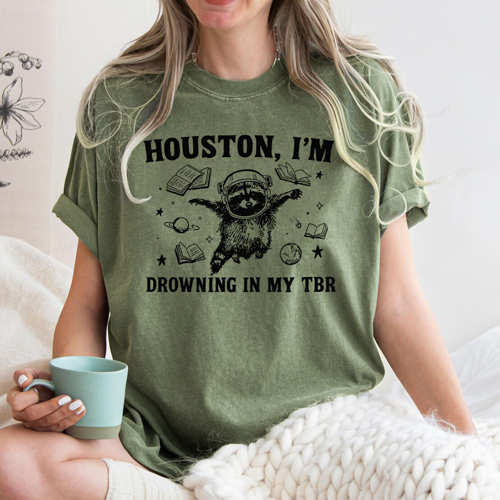 Pagewings Houston I’m Drowning In My TBR Unisex Washed T-shirt