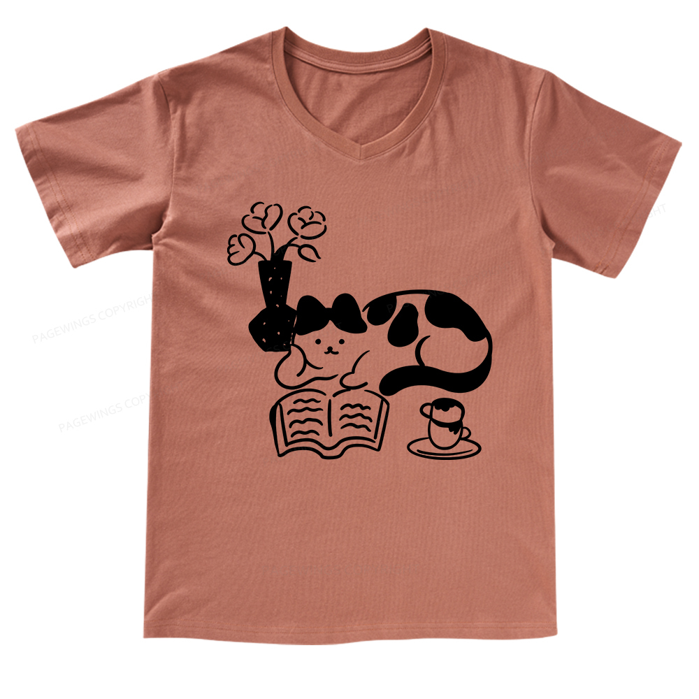 Pagewings The Cat Who Loves Reading V-neck T-shirt