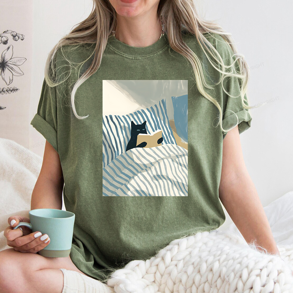 Pagewings Cat Reading Unisex Washed T-shirt