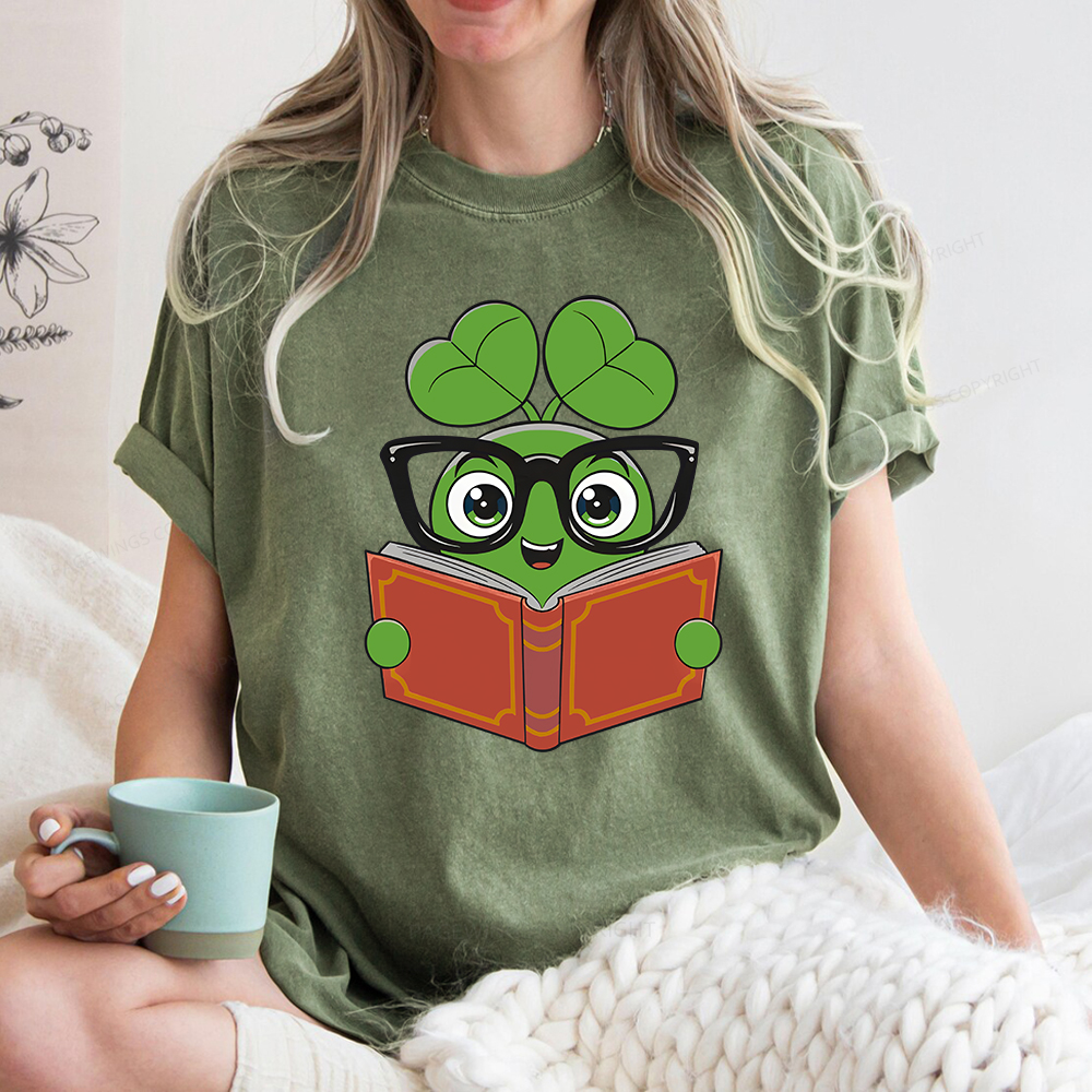 Pagewings Cute Reading Clover Tee Lucky Bookworm T-Shirt Unisex Washed T-shirt