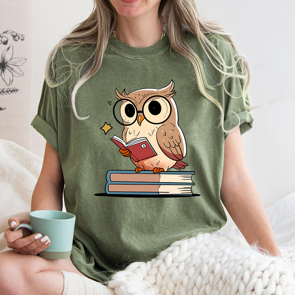 Pagewings The Owl Reader Unisex Washed T-shirt