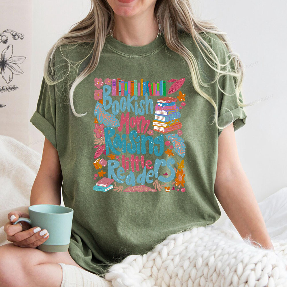Pagewings Bookish Mom Raising Little Readers Unisex Washed T-shirt