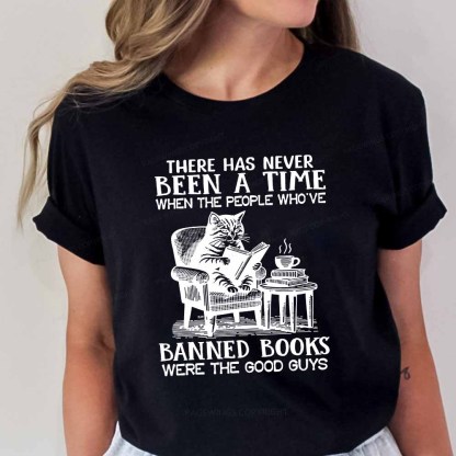 Pagewings Cats Reading Books Are Prohibited From Having Books Unisex Classic T-shirt