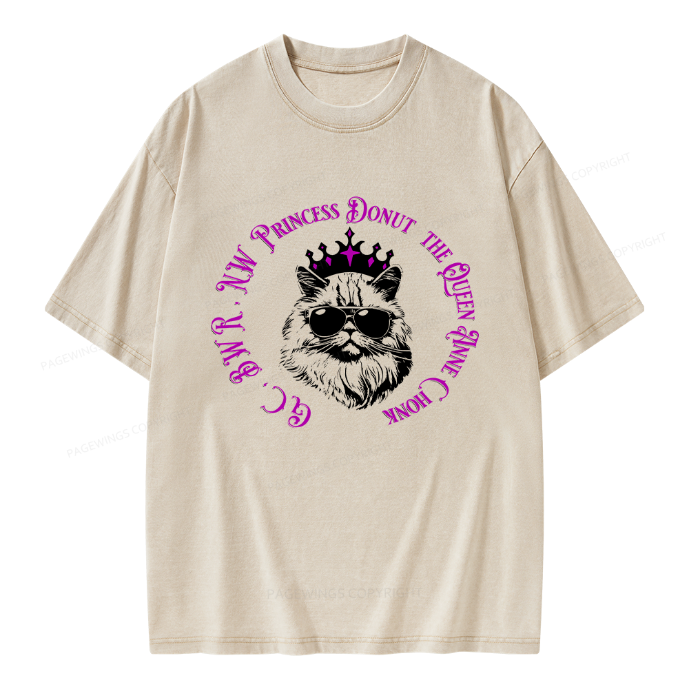 Pagewings The Queen Unisex Washed T-shirt