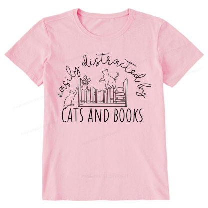 Pagewing Cute Cats And Books Unisex Classic T-shirt