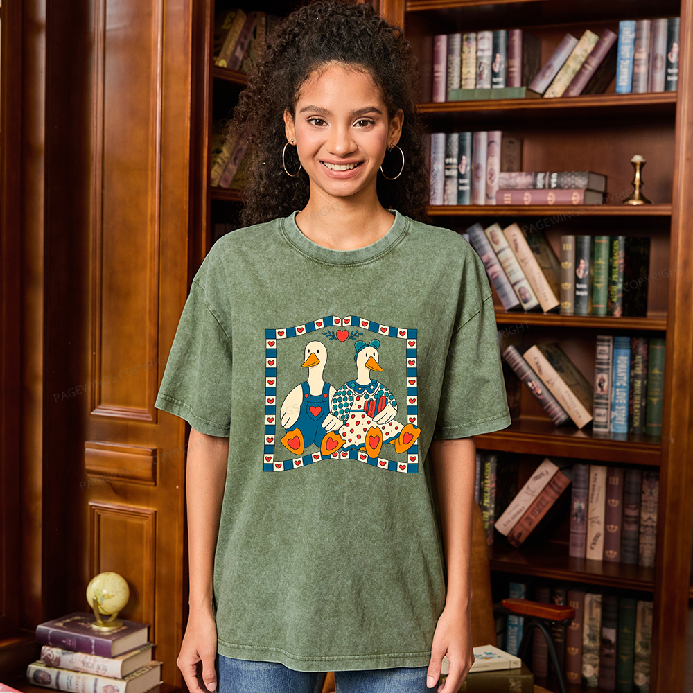 Pagewings Vintage Bookish Goose Unisex Washed T-shirt