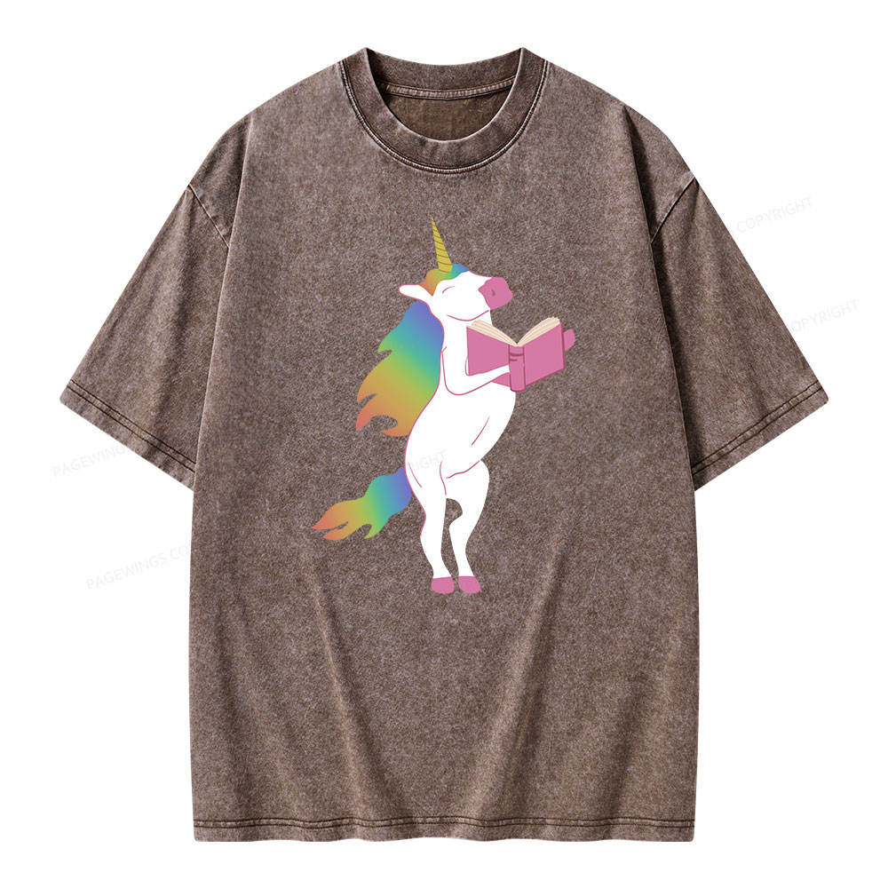 Pagewings Beautiful Unicorn Reading Books on Women's Cropped Unisex Washed T-shirt