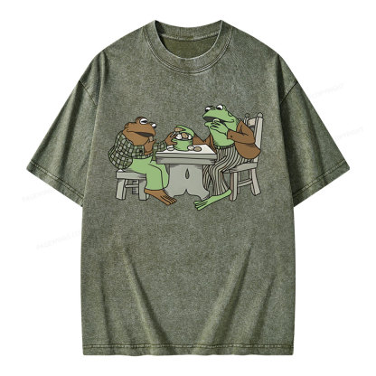 Pagewing frog & toad eat cookies <3 Unisex Washed T-shirt