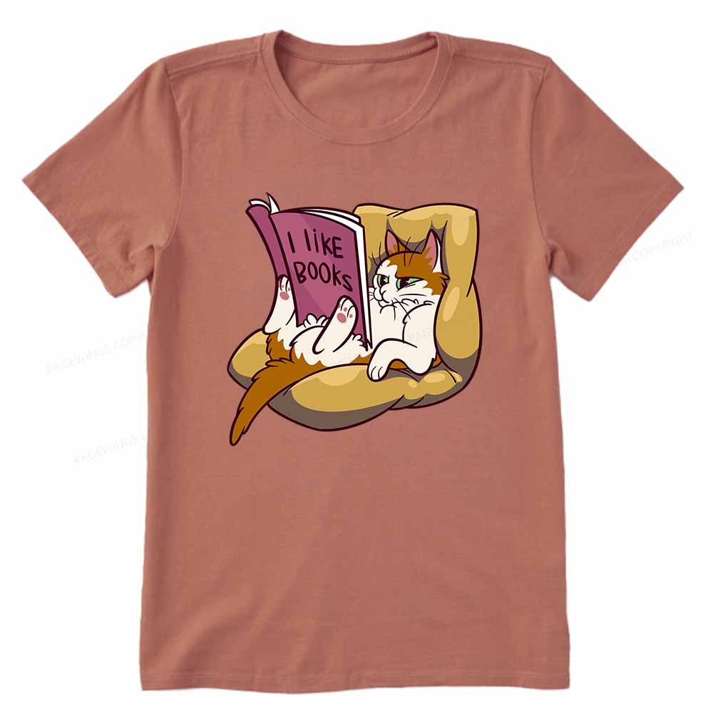 Pagewings A Cat That Likes Reading Books Unisex Classic T-shirt