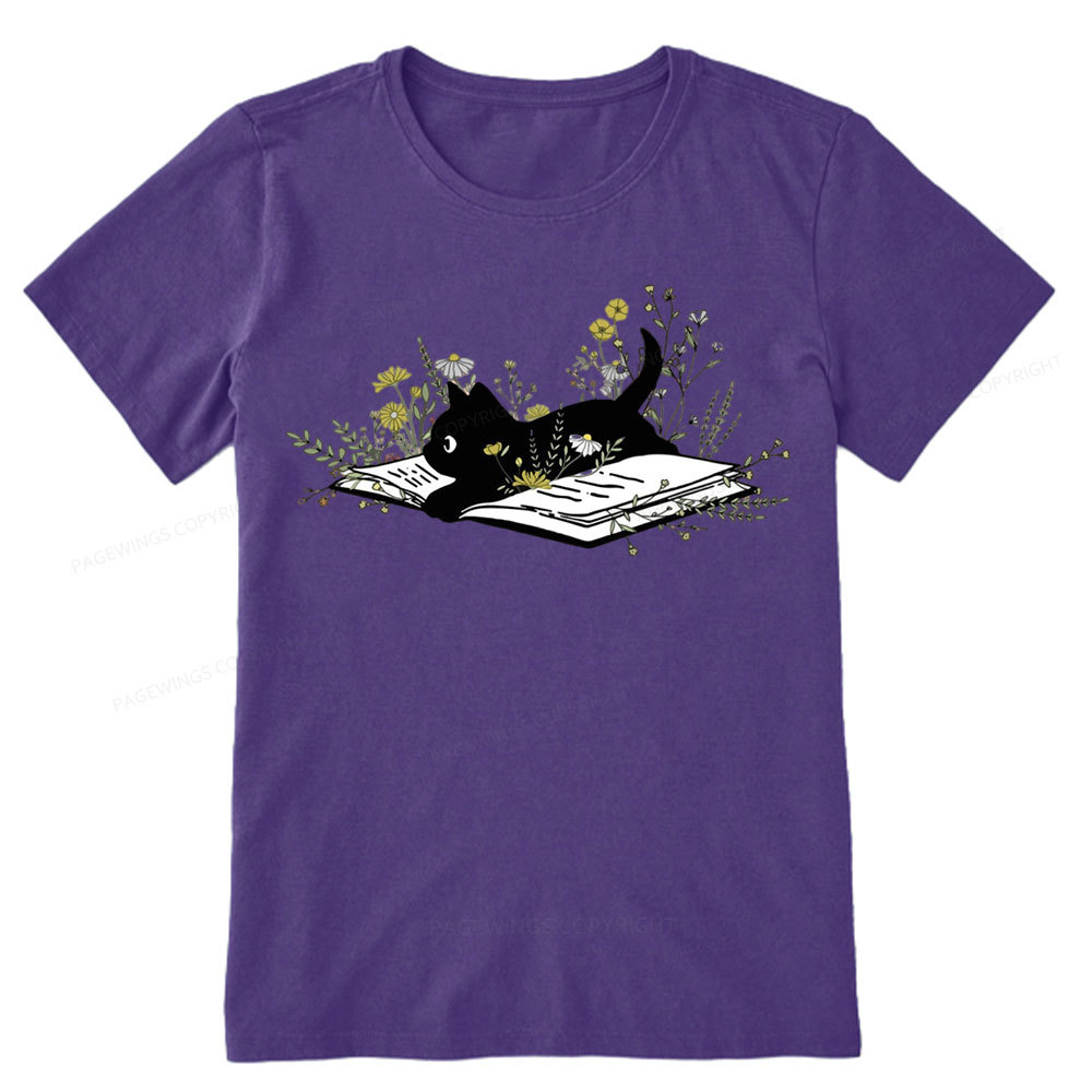 Pagewings Cute Book Cat Unisex Classic T-shirt