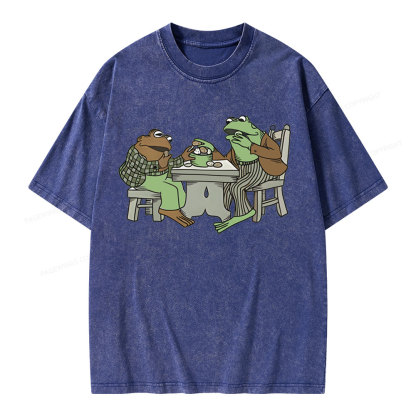 Pagewing frog & toad eat cookies <3 Unisex Washed T-shirt