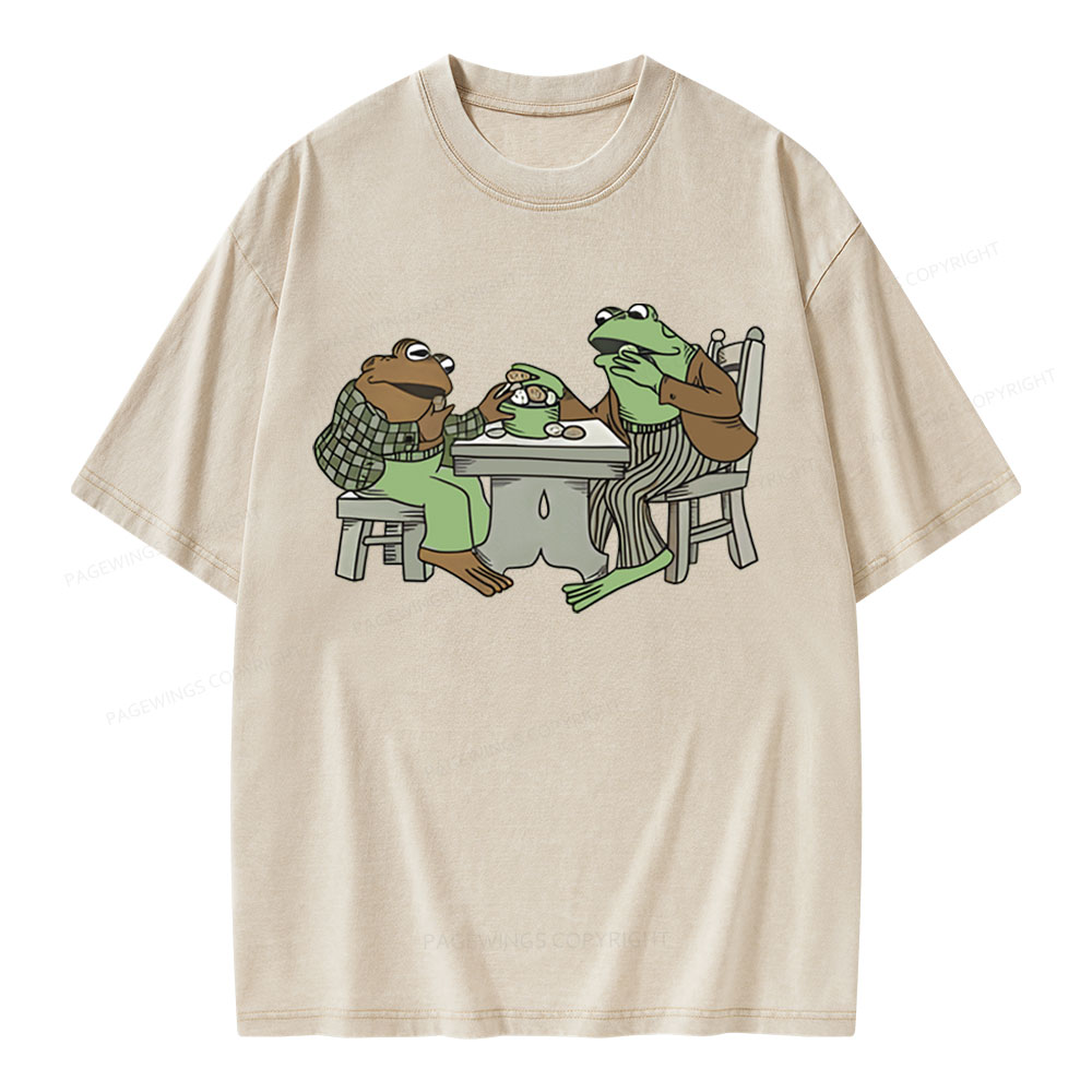 Pagewing frog & toad eat cookies <3 Unisex Washed T-shirt