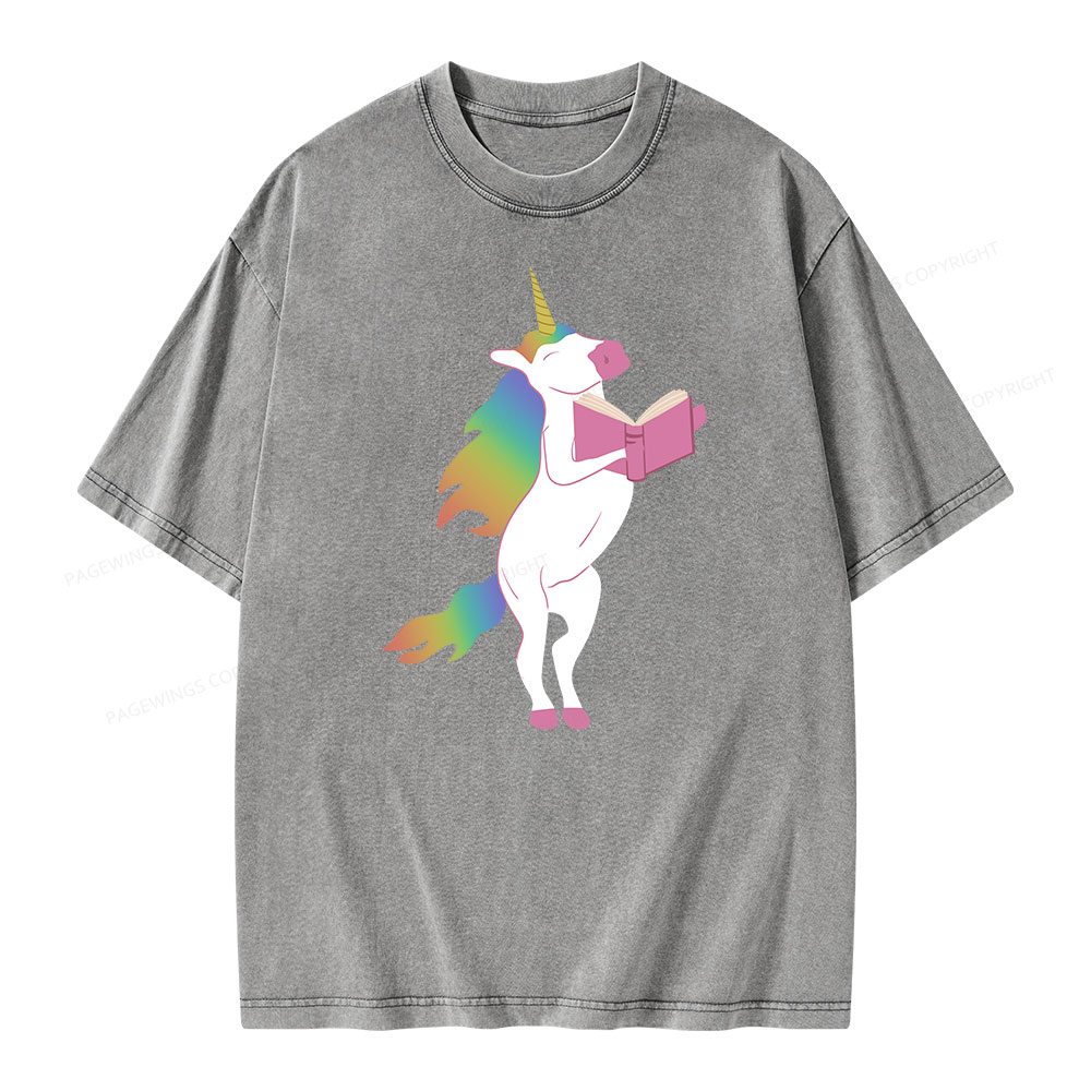 Pagewings Beautiful Unicorn Reading Books on Women's Cropped Unisex Washed T-shirt