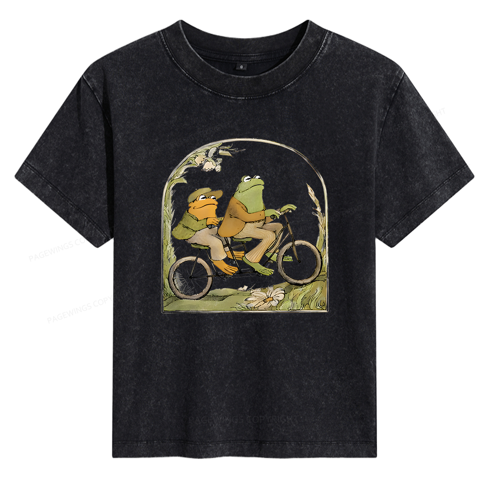Pagewings The Growing Frog Book Vintage Women's Washed T-shirt