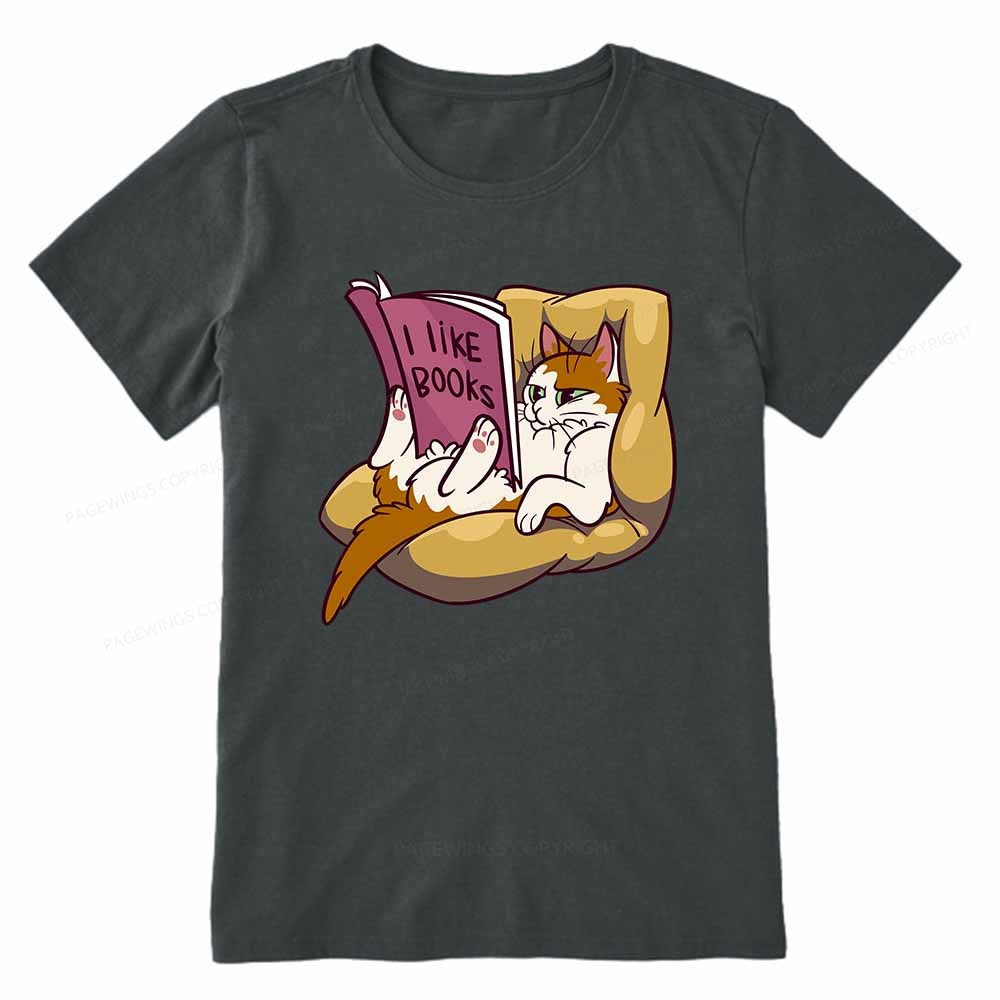 Pagewings A Cat That Likes Reading Books Unisex Classic T-shirt