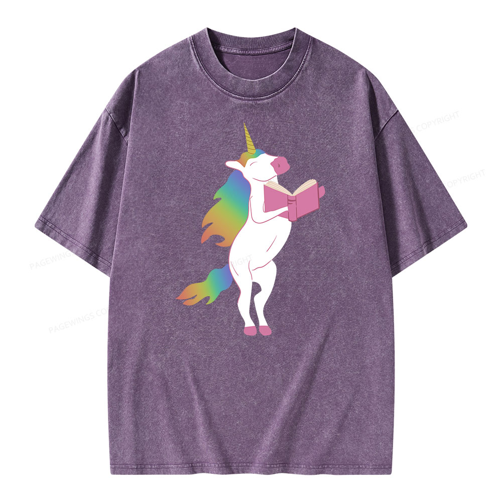 Pagewings Beautiful Unicorn Reading Books on Women's Cropped Unisex Washed T-shirt