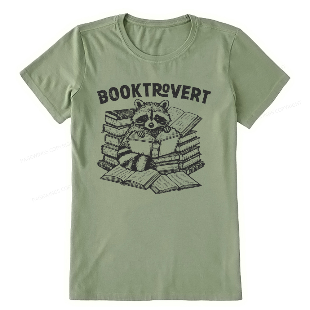 Pagewings A Raccoon Reading Seriously Unisex Classic T-shirt