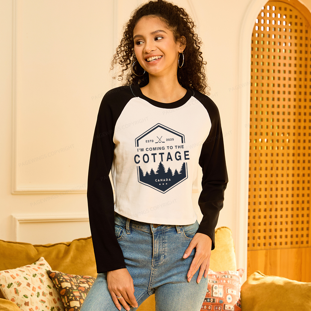 Pagewings Coming To The Cottage Women Long Sleeve Crop Raglan T-shirt