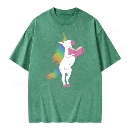 Pagewings Beautiful Unicorn Reading Books on Women's Cropped Unisex Washed T-shirt