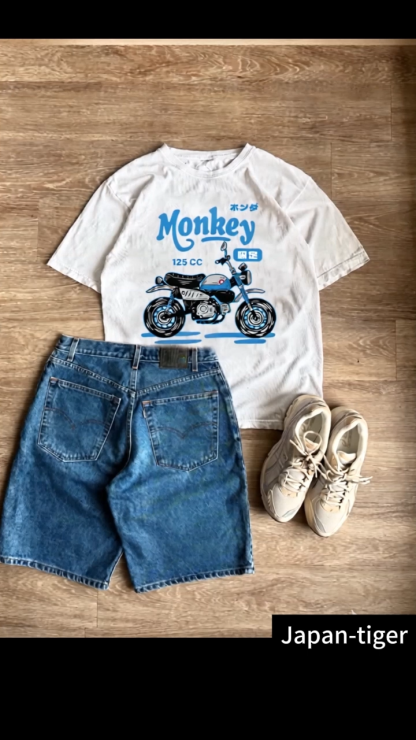 Honda Car  Monkey 125cc Vintage Wash Japanese Design T-Shirt