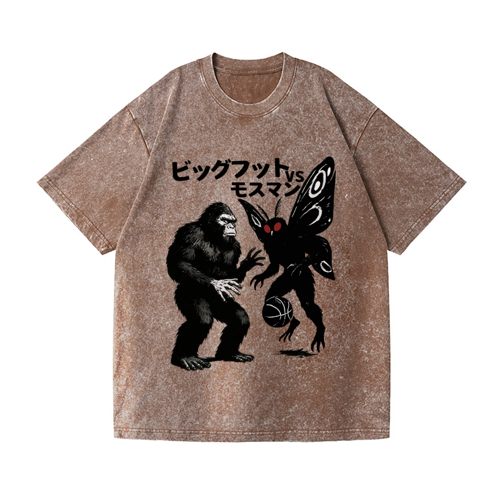 Battle Between Bigfoot And Mothman Playing Basketball Vintage Wash Japanese Design T-Shirt 2506002038