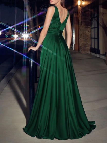 Hunter Green Pleated Long Formal Prom Gown