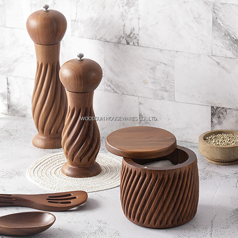 Woodsun Custom Walnut Black Salt And Pepper Grinder Set Wood