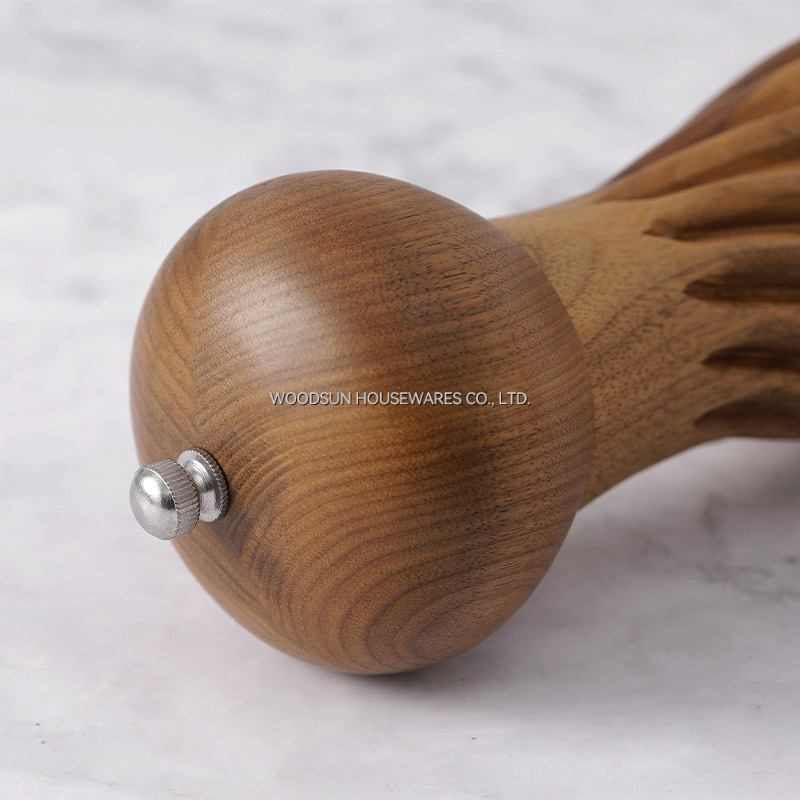 Woodsun Custom Walnut Black Salt And Pepper Grinder Set Wood
