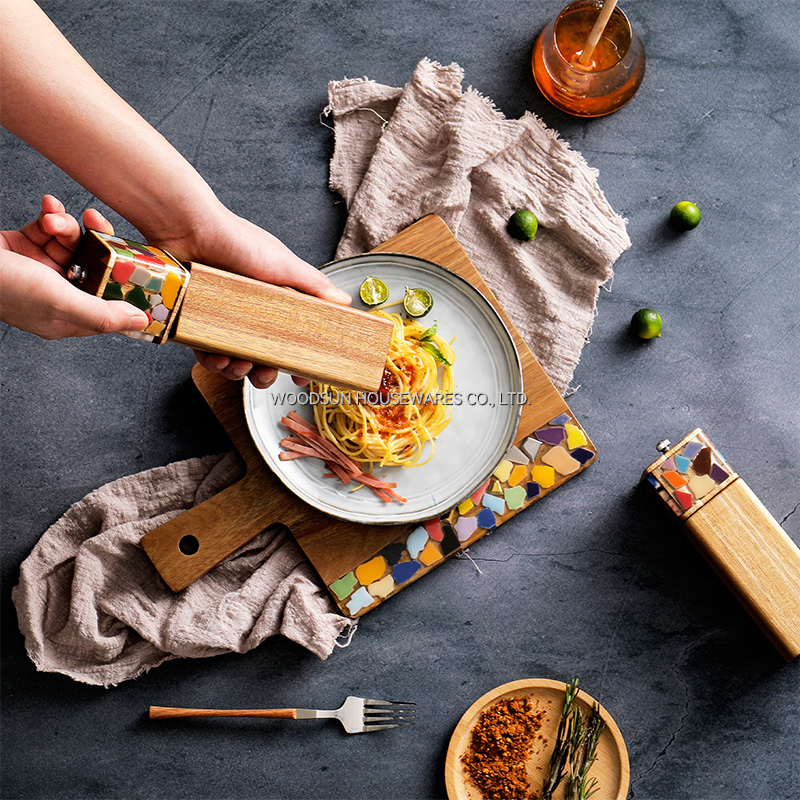 Woodsun Restaurant Hotel Home Kitchen Wood Salt and Pepper Mill Grinder Set Manufacturer