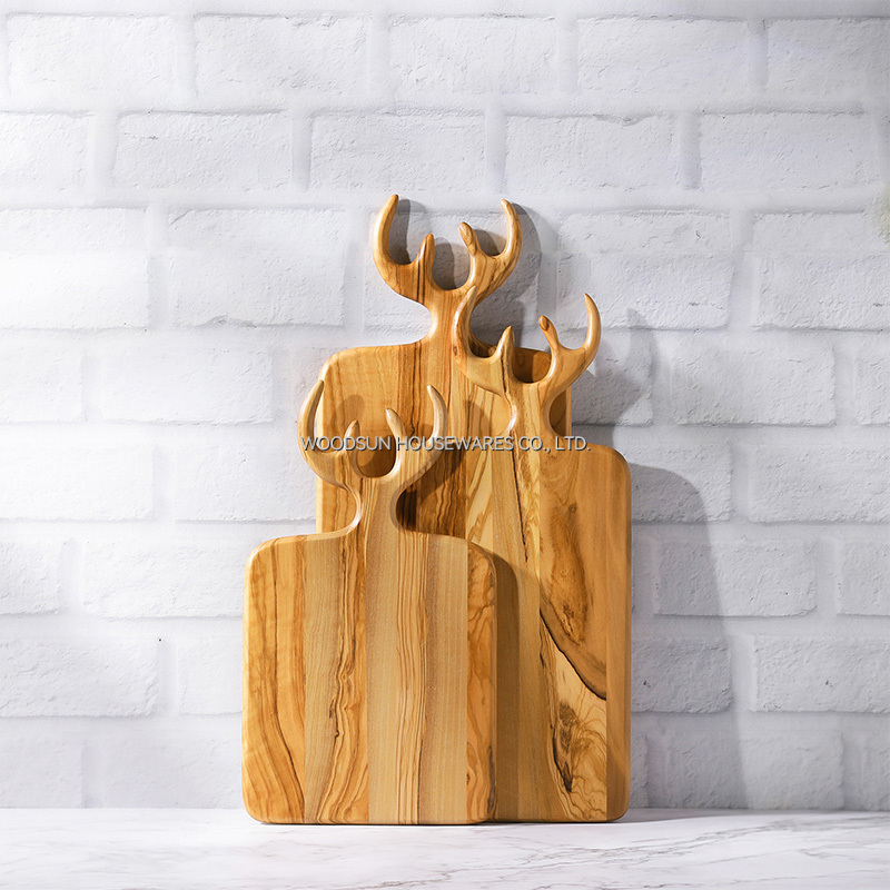 Woodsun Factory Wood Cutting Board With Deer Head Design