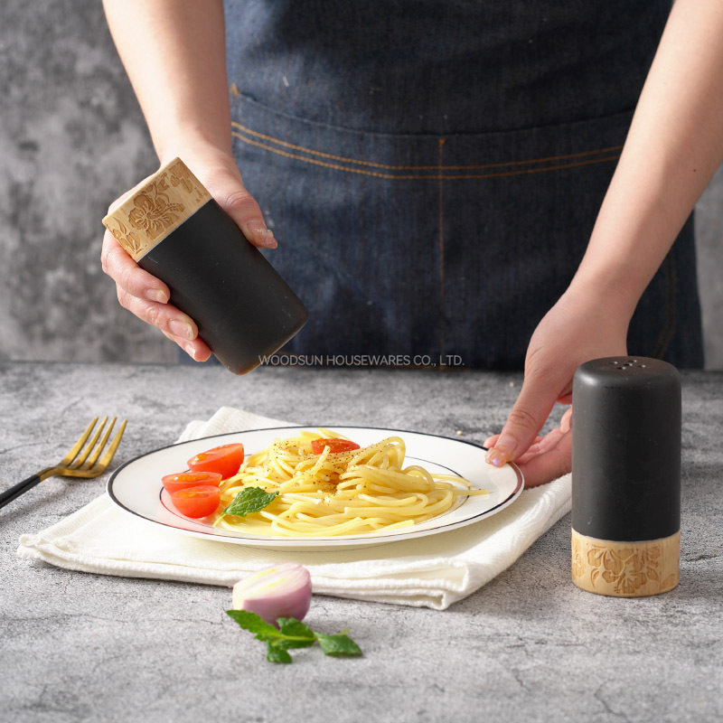 Woodsun Manufacturer Laser Engraving Rubber Wood Commercial Marble Salt Shaker