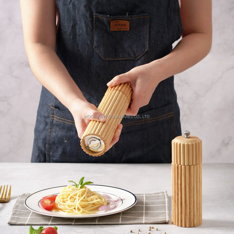 Woodsun Custom Manufacturer 2025 New Rubber Wood Grinder Pepper Salt Mill