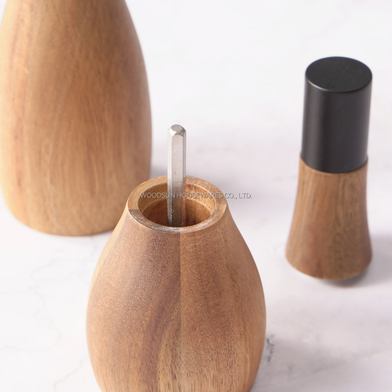 Woodsun Modern Wooden Manual Pepper And Salt Grinder